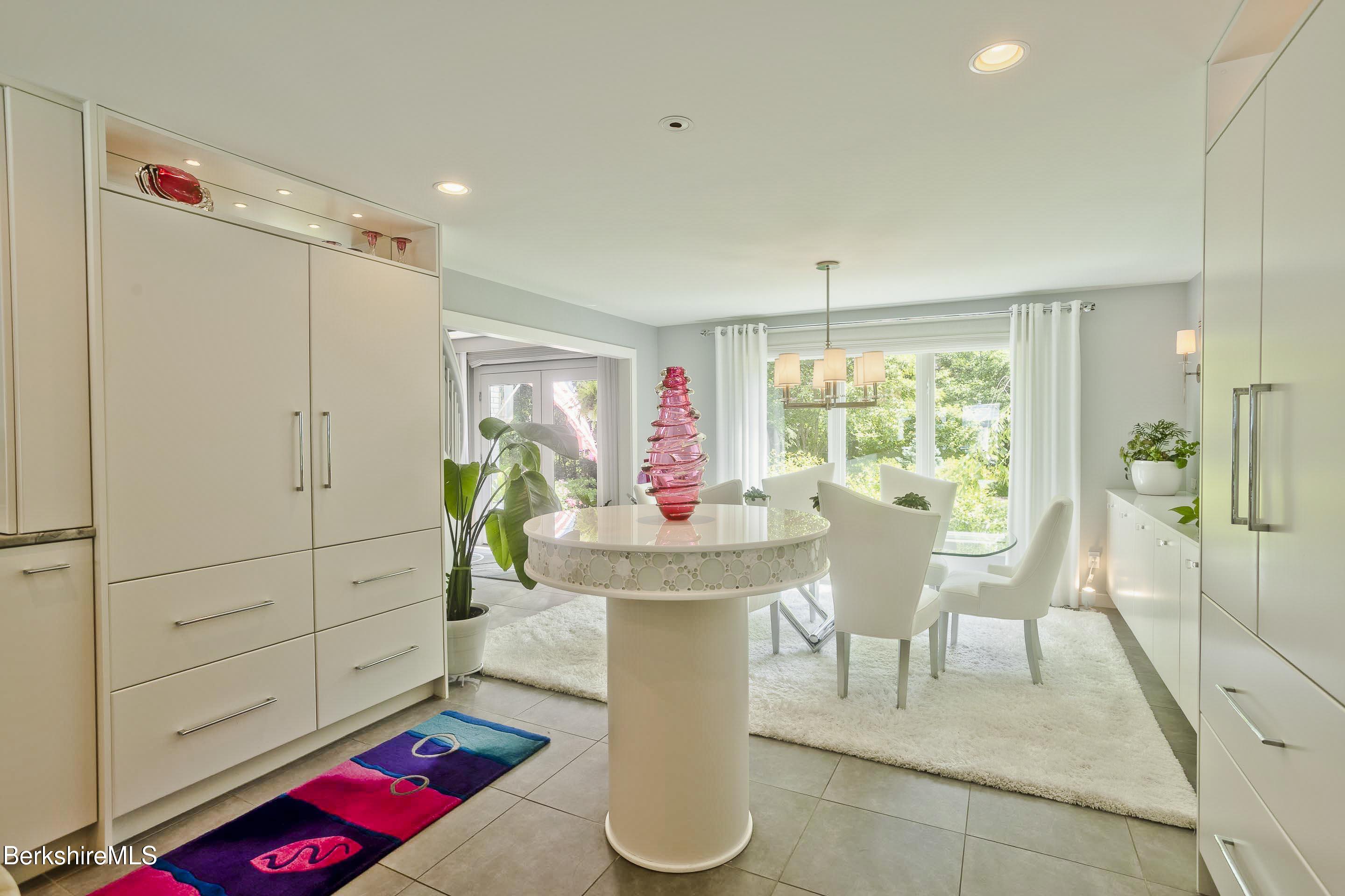183 Loomis Ridge Road Westfield, MA 01085 - Photo 11 of 39 a dining room with furniture and window