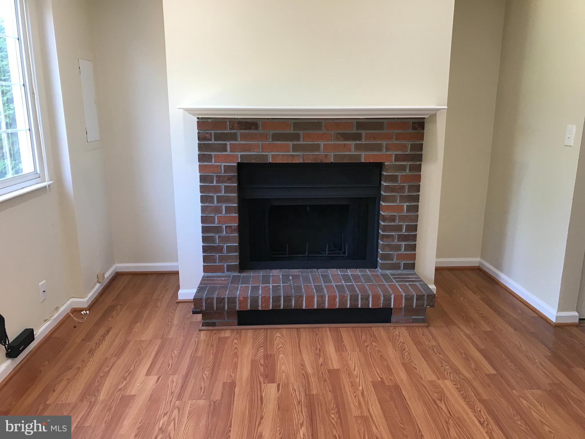 12144 Purple Sage Court Reston, VA 20194 - Photo 10 of 21 Family Room