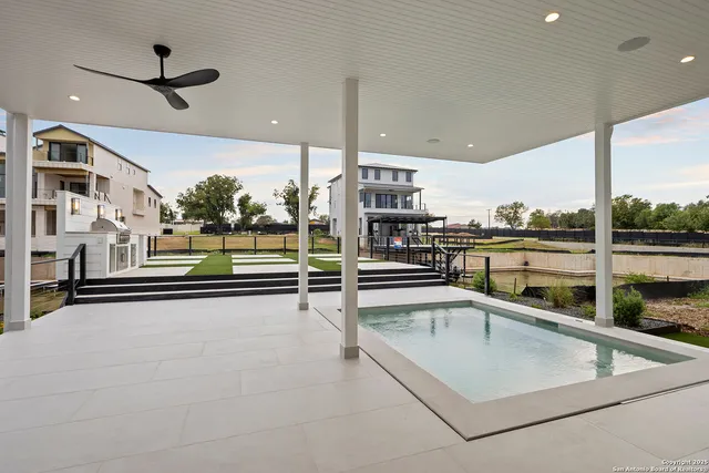 a view of a floor plan