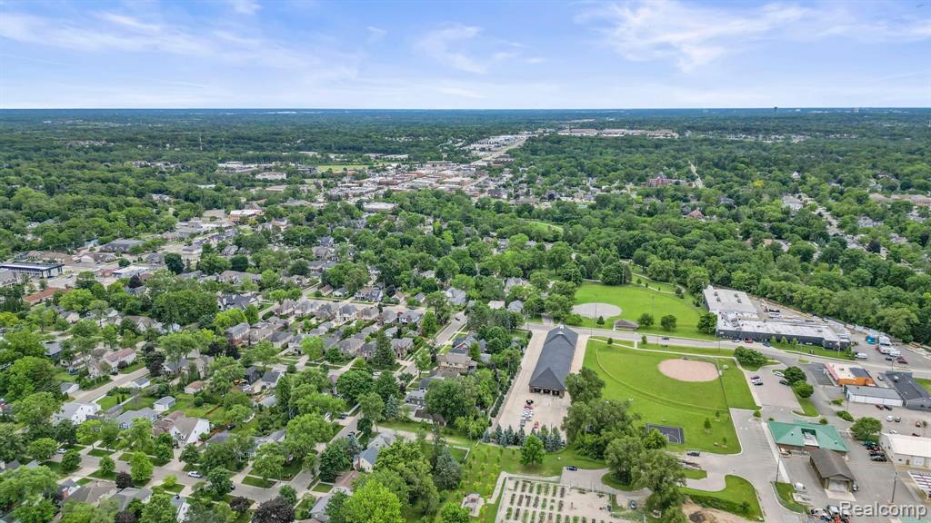 290 Winry Drive Rochester Hills, MI 48307 - Photo 39 of 43