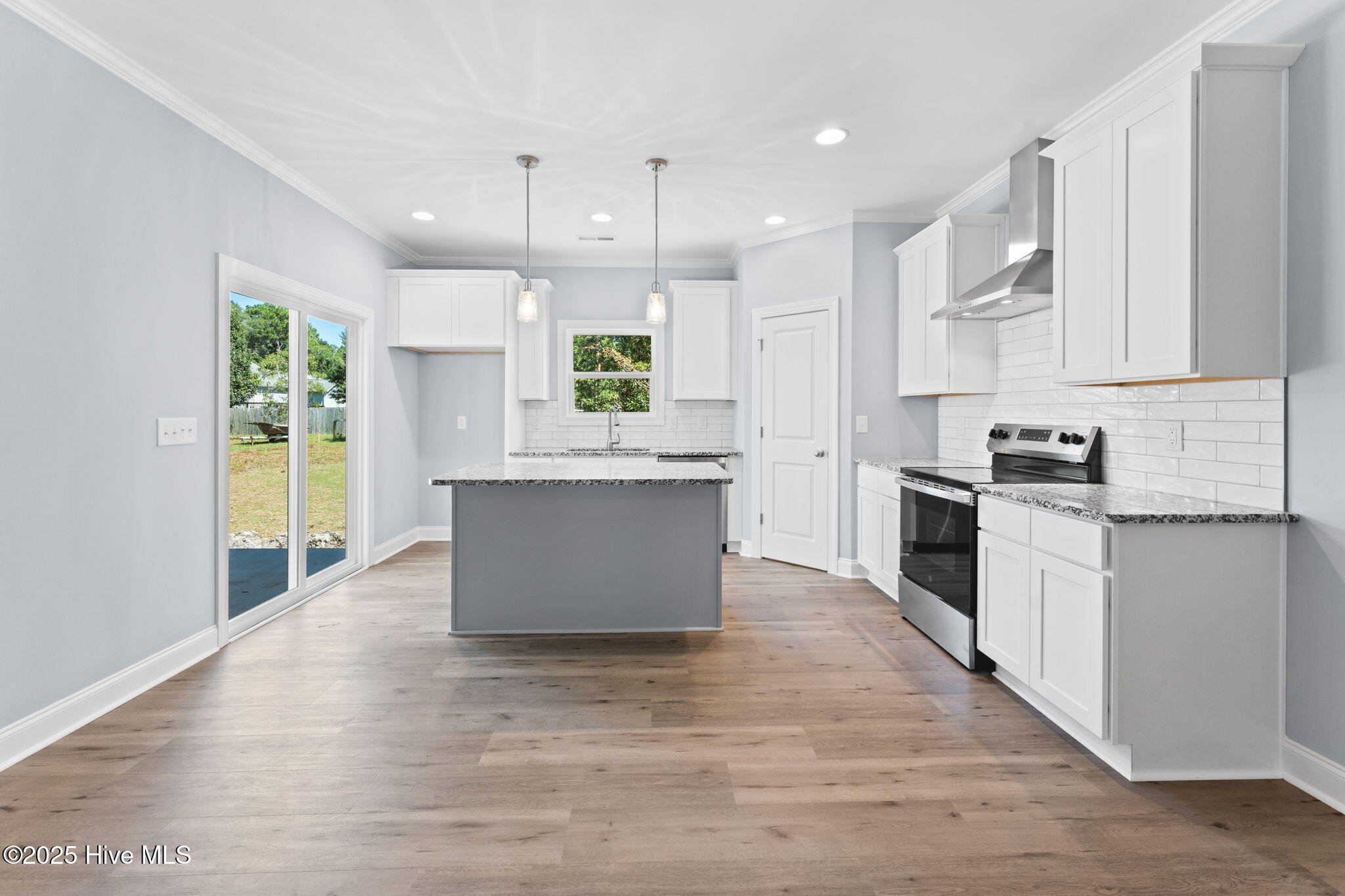 1996 East Boiling Spring Road Southport, NC 28461 - Photo 13 of 41 Dining-Kitchen