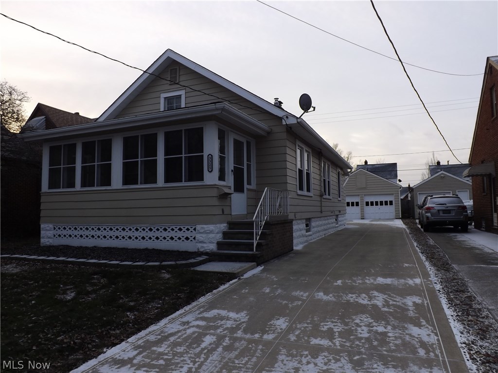 3325 Ralph Avenue Cleveland, OH 44109 - Photo 1 of 14 Gallery Image 1