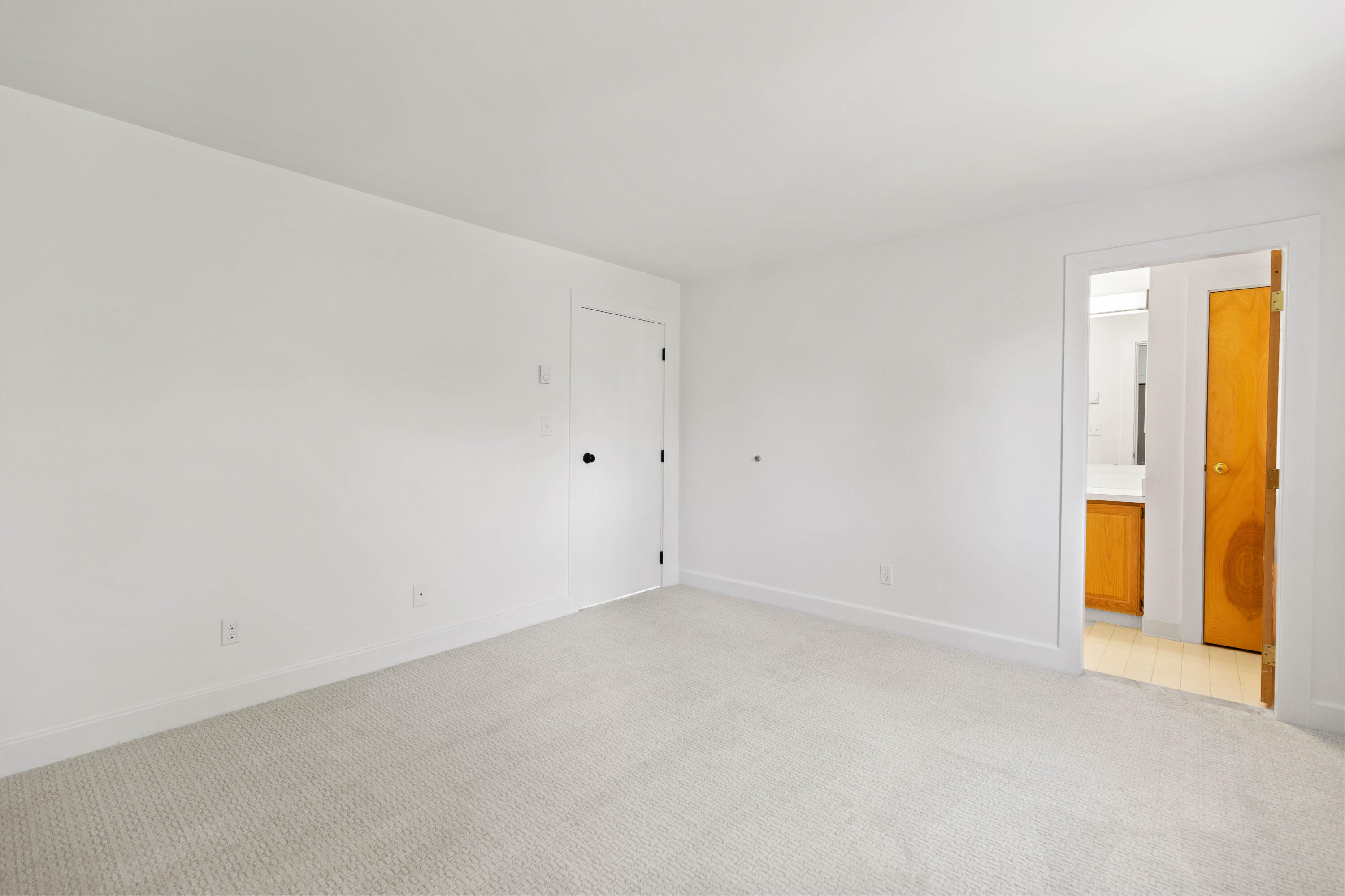 149 Fort Road, Unit 11 South Portland, ME 04106 - Photo 17 of 36 149 Fort Rd South Portland - 009