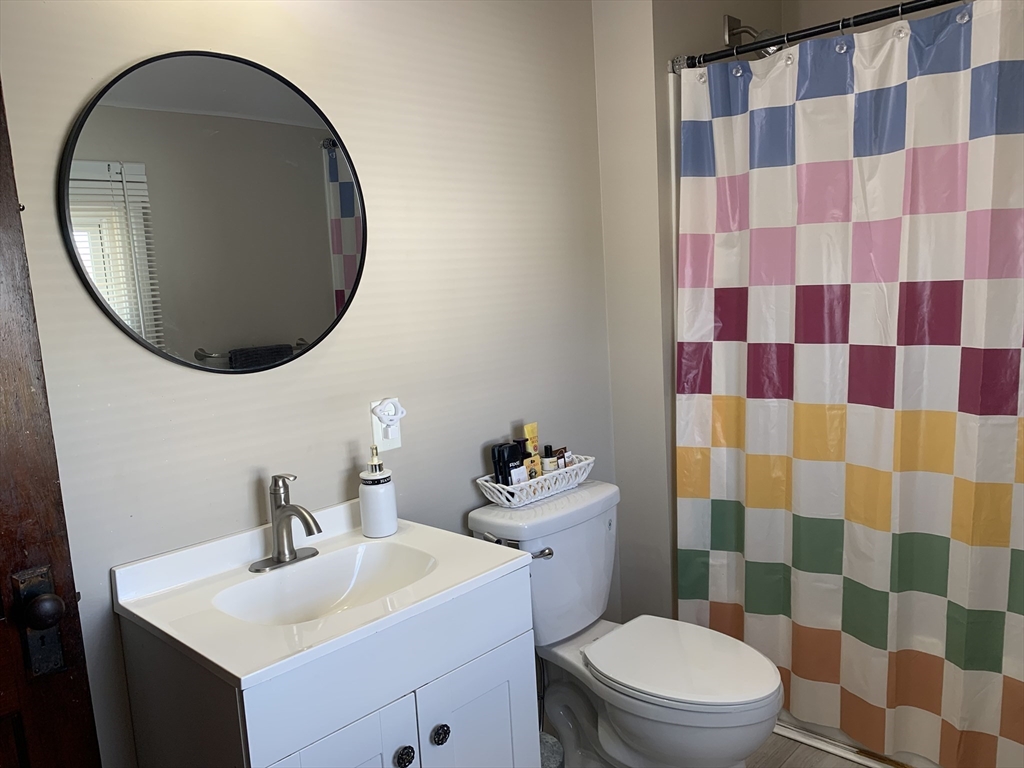 36 Devens Street Springfield, MA 01151 - Photo 20 of 35