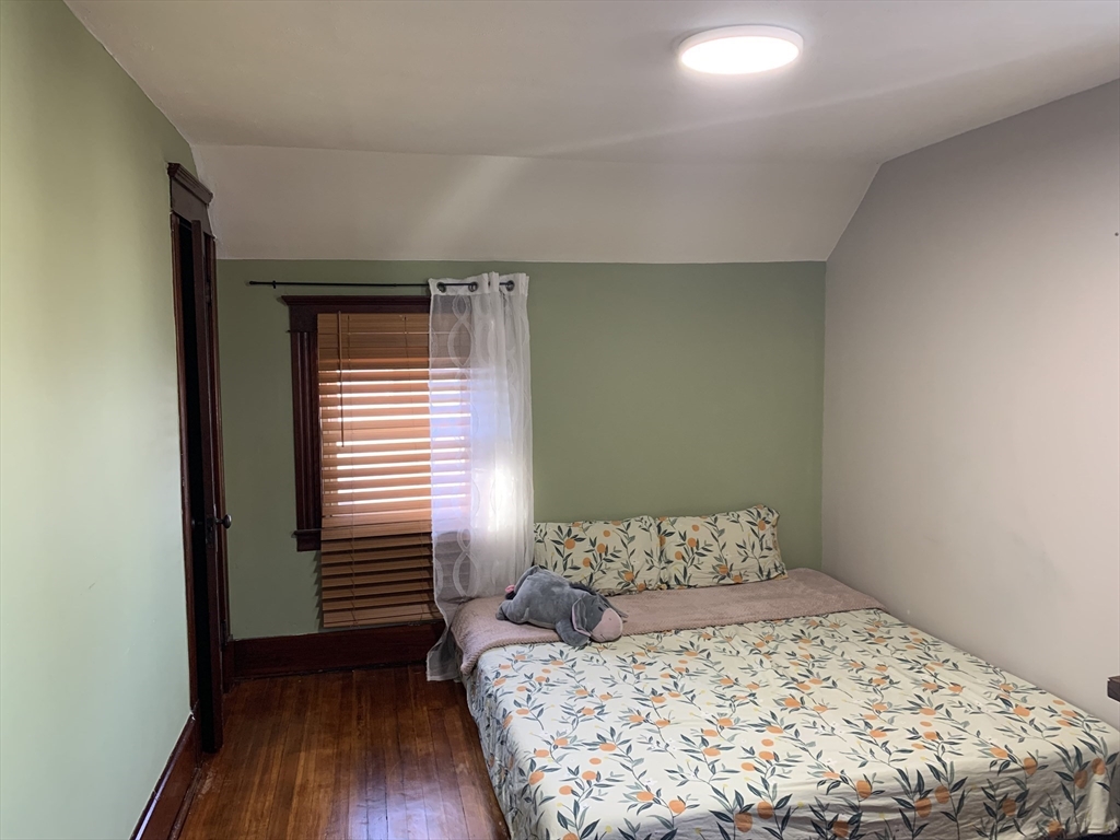 36 Devens Street Springfield, MA 01151 - Photo 22 of 35