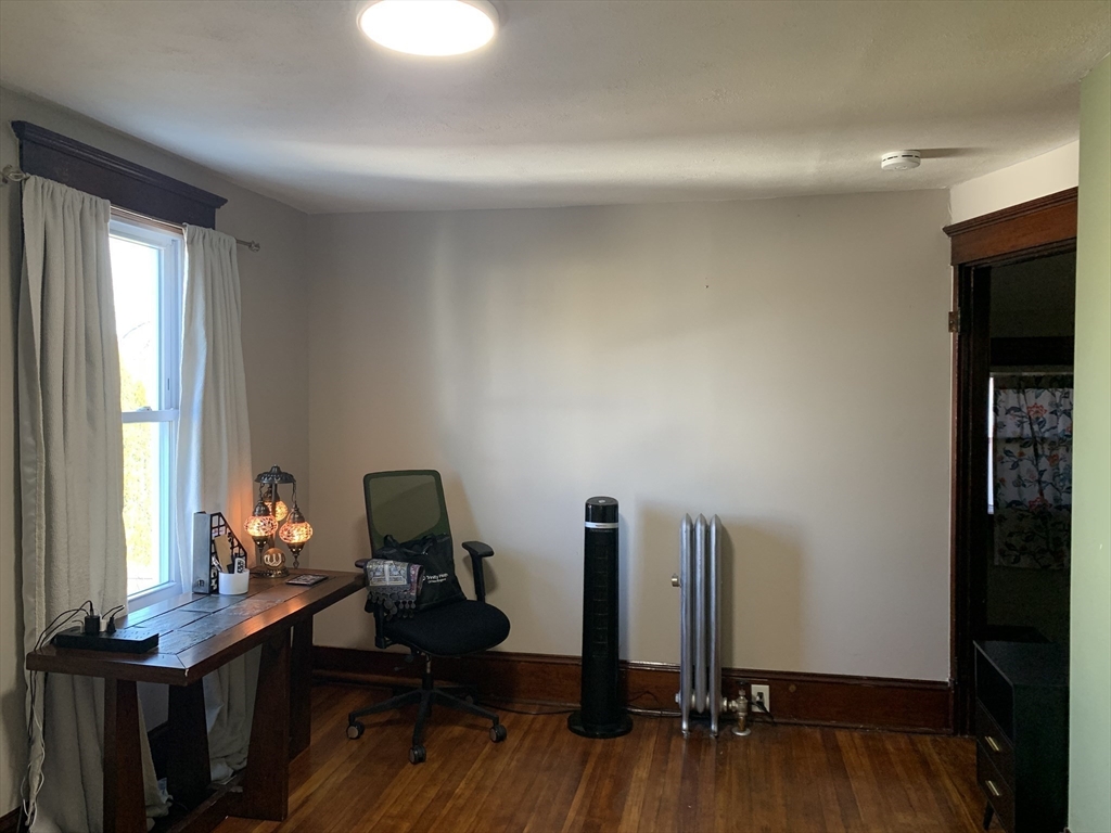 36 Devens Street Springfield, MA 01151 - Photo 25 of 35