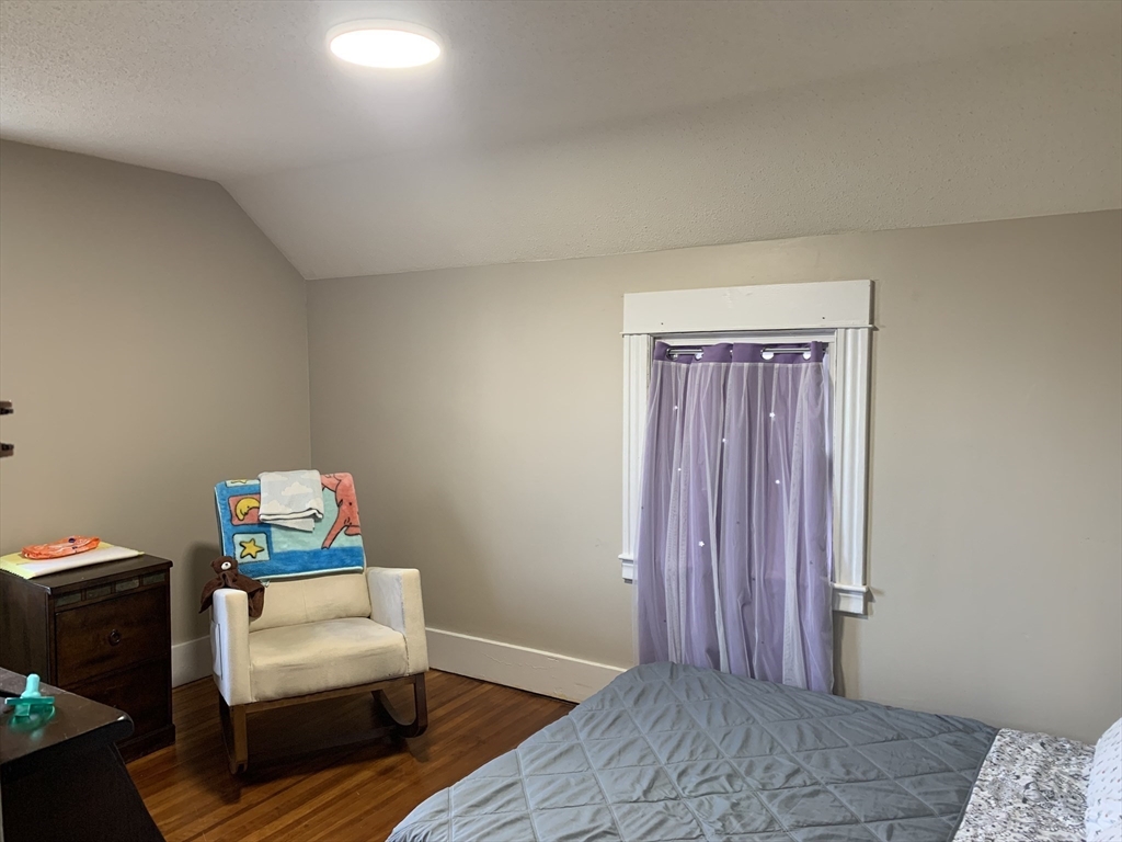 36 Devens Street Springfield, MA 01151 - Photo 26 of 35