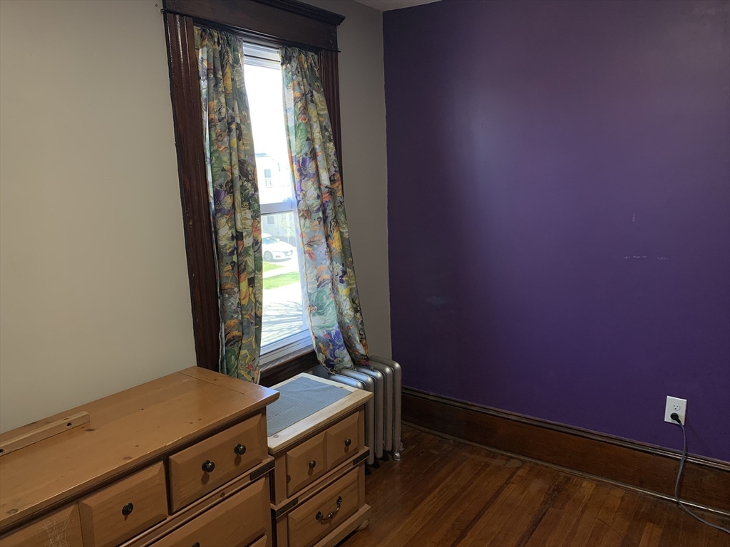 36 Devens Street Springfield, MA 01151 - Photo 32 of 35