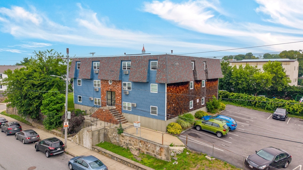 464 Bank Fall River, Unit 3 Fall River, MA 02720 - Photo 1 of 18