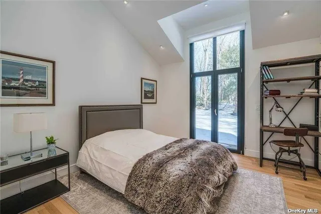 $4,998,000 | 8 Frost Creek Drive, Locust Valley, NY 11560