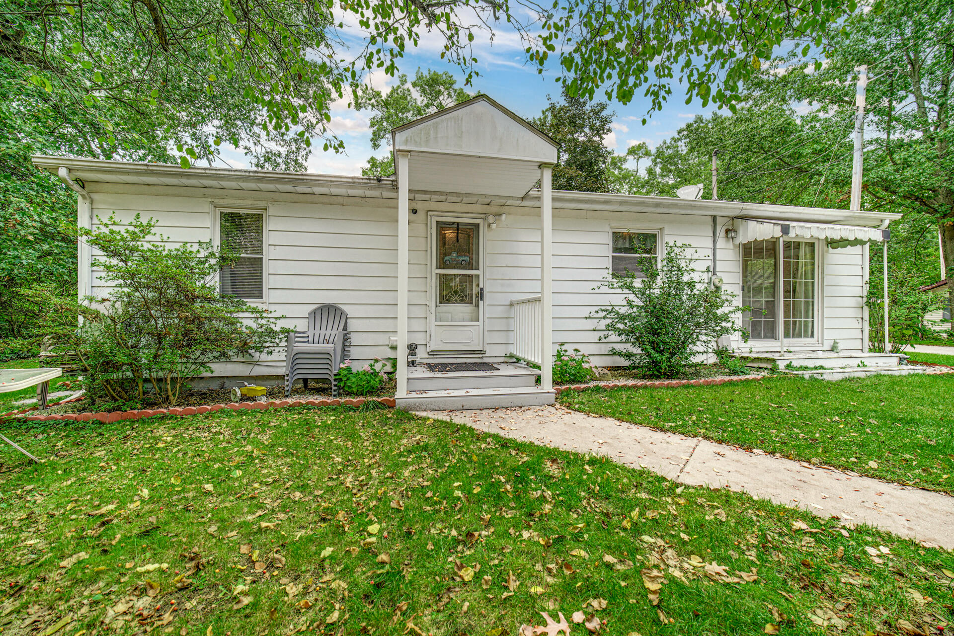 10889 East Cherokee Road Walkerton, IN 46574 - Photo 1 of 21 1920x1280