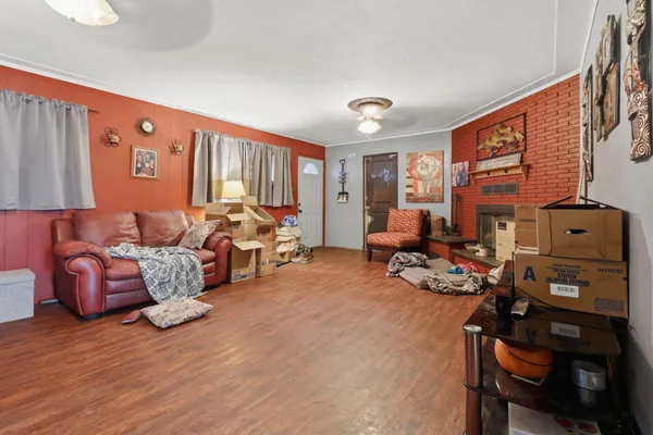 $199,000 | 1611 Weymouth Street, West Bloomfield, MI 48324