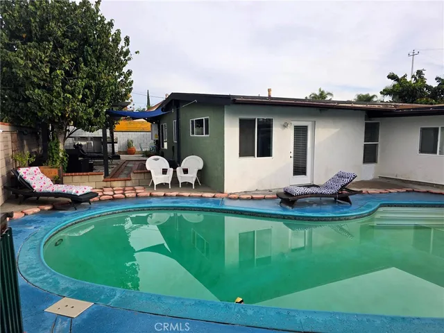 $3,800 | 917 Helmsdale Avenue, La Puente, CA 91744