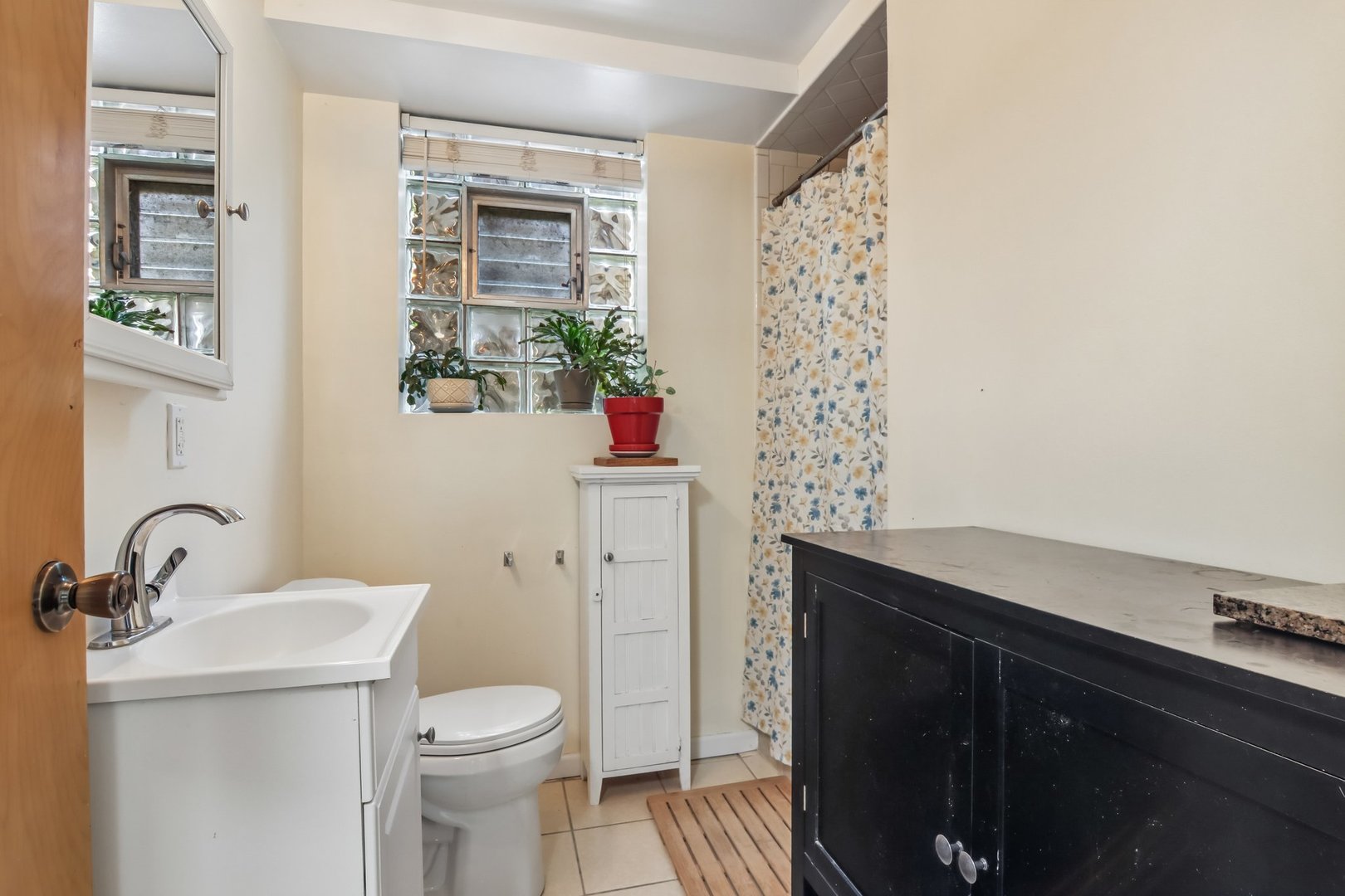 205 Glenview Road Glenview, IL 60025 - Photo 29 of 40 Gallery Image 29