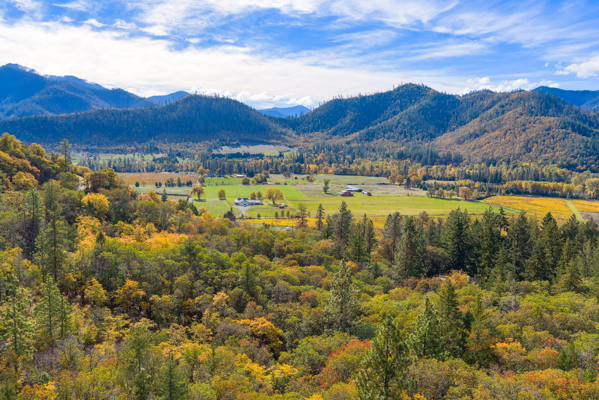 17252 North Applegate Road Grants Pass, OR 97527 - Photo 2 of 59 ViewsApplegate