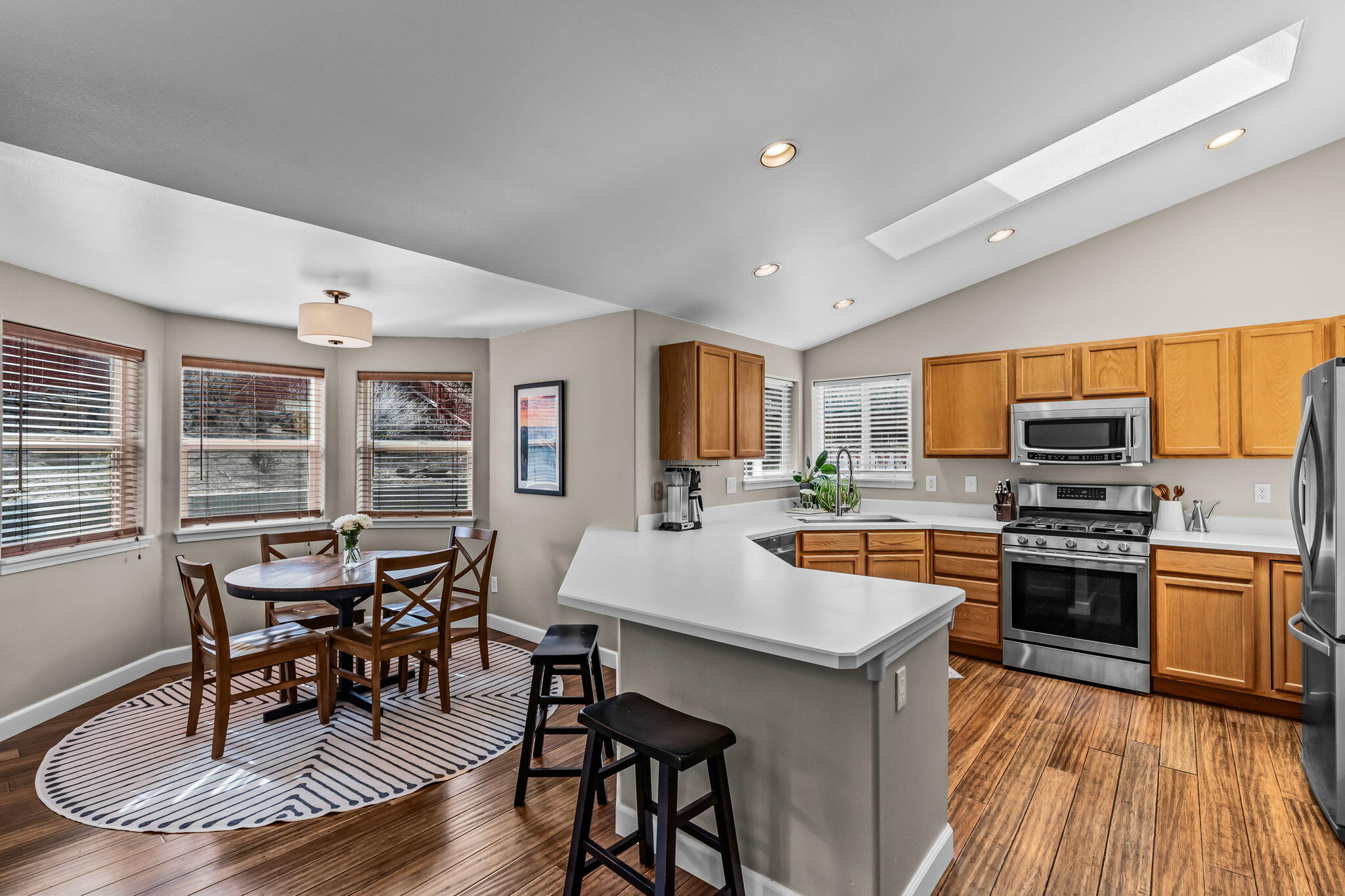 2427 Southwest 33rd Street Redmond, OR 97756 - Photo 11 of 21 2024_03_21_2427_sw_33rd_st_rdm-17