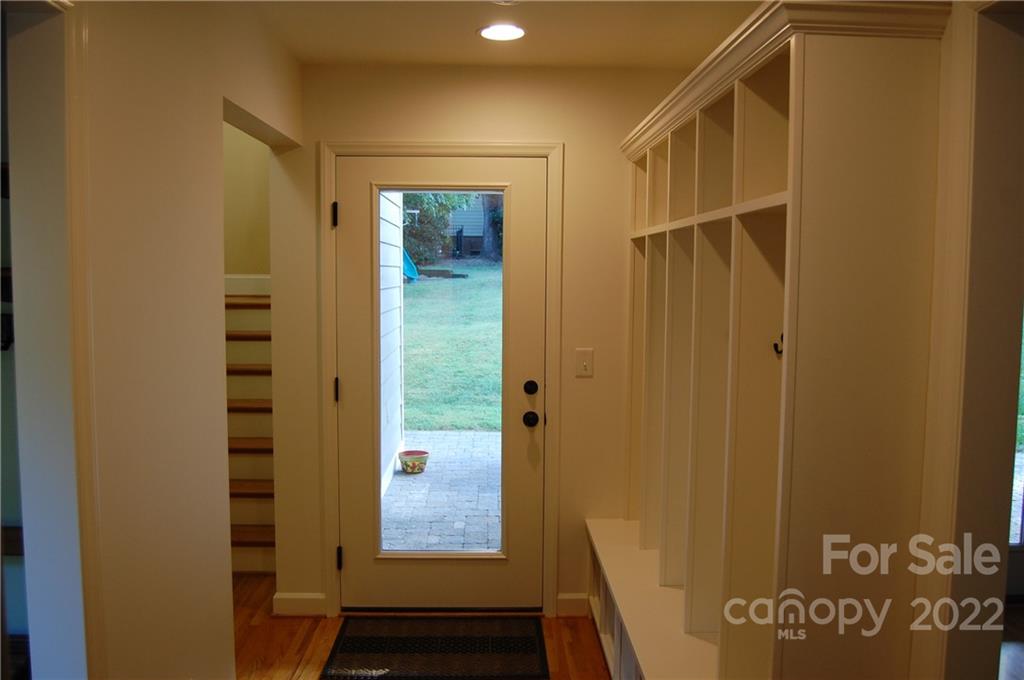 3101 Colony Road Charlotte, NC 28211 - Photo 14 of 26 a view of front door