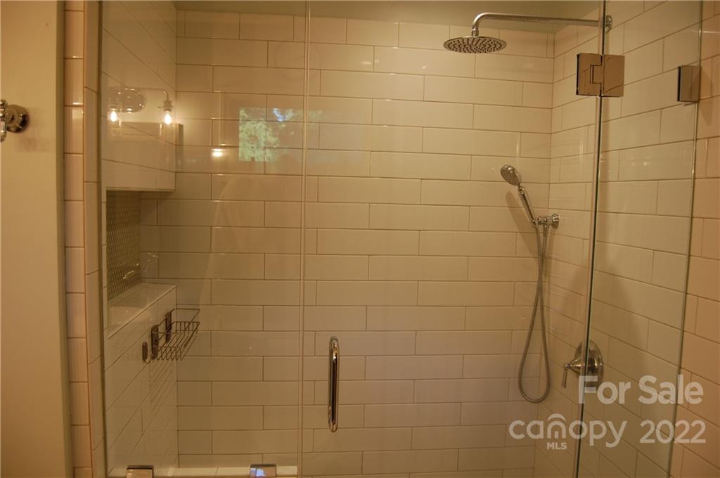 3101 Colony Road Charlotte, NC 28211 - Photo 25 of 26 a bathroom with a shower