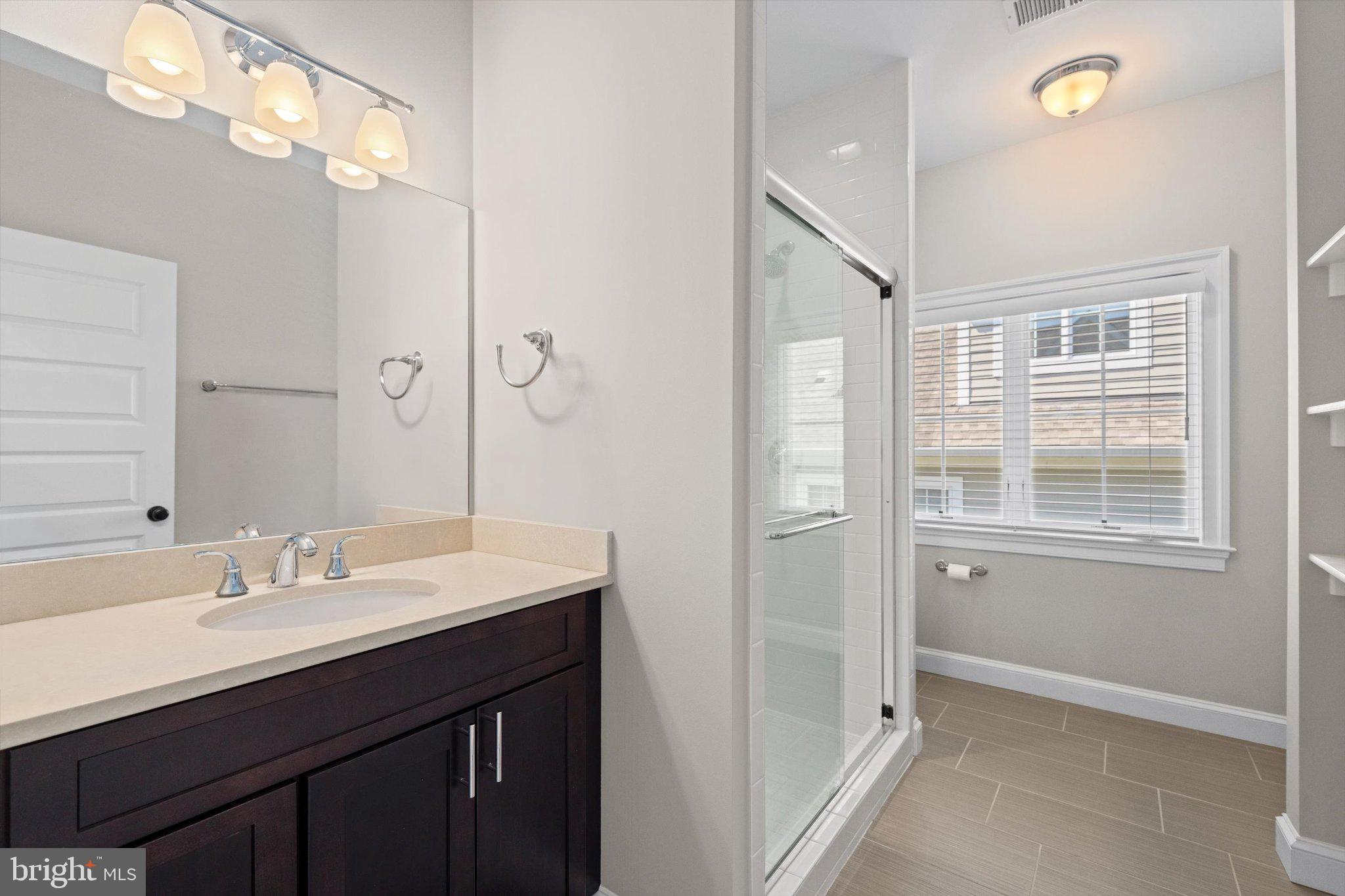 4519 25th Road North Arlington, VA 22207 - Photo 25 of 34 Full Bathroom