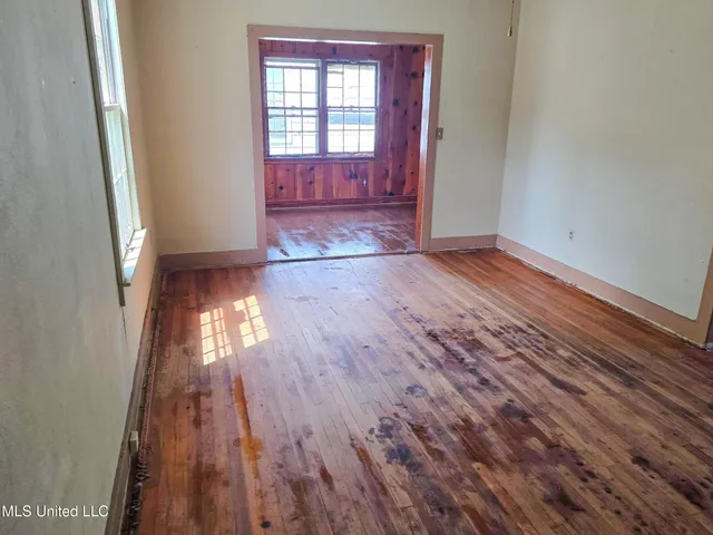 $29,900 | 406 Washington Street, Belzoni, MS 39038