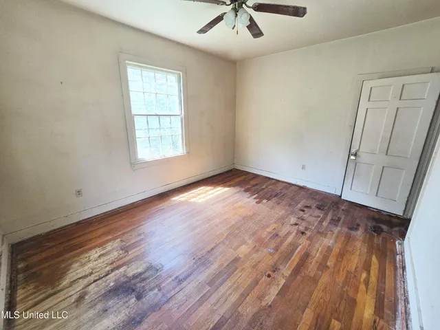 $29,900 | 406 Washington Street, Belzoni, MS 39038