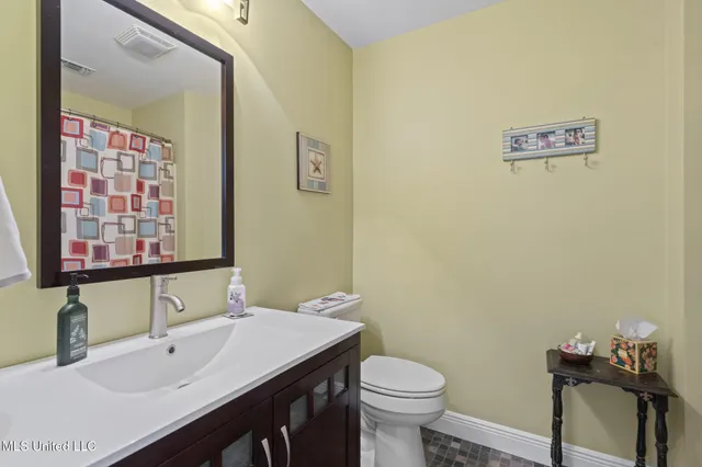 $550,000 | 6277 Pontiac Drive, Kiln, MS 39556