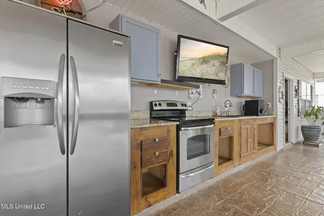 $550,000 | 6277 Pontiac Drive, Kiln, MS 39556