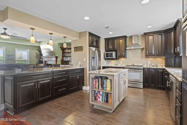 $550,000 | 6277 Pontiac Drive, Kiln, MS 39556