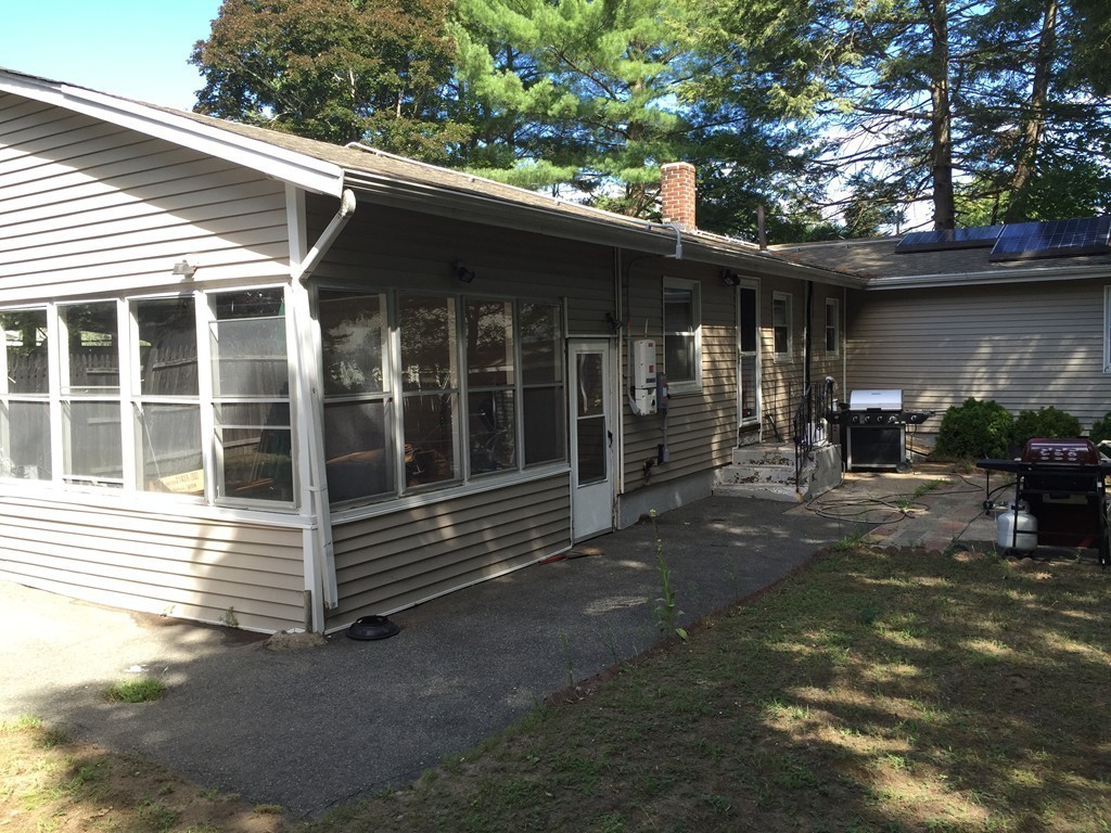 4 Essiembre Road Randolph, MA 02368 - Photo 3 of 5 Gallery Image 3