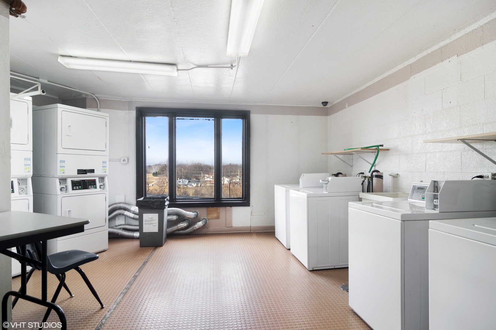 1 Renaissance Place, Unit 509 Palatine, IL 60067 - Photo 12 of 21 a view of a kitchen with furniture and large window