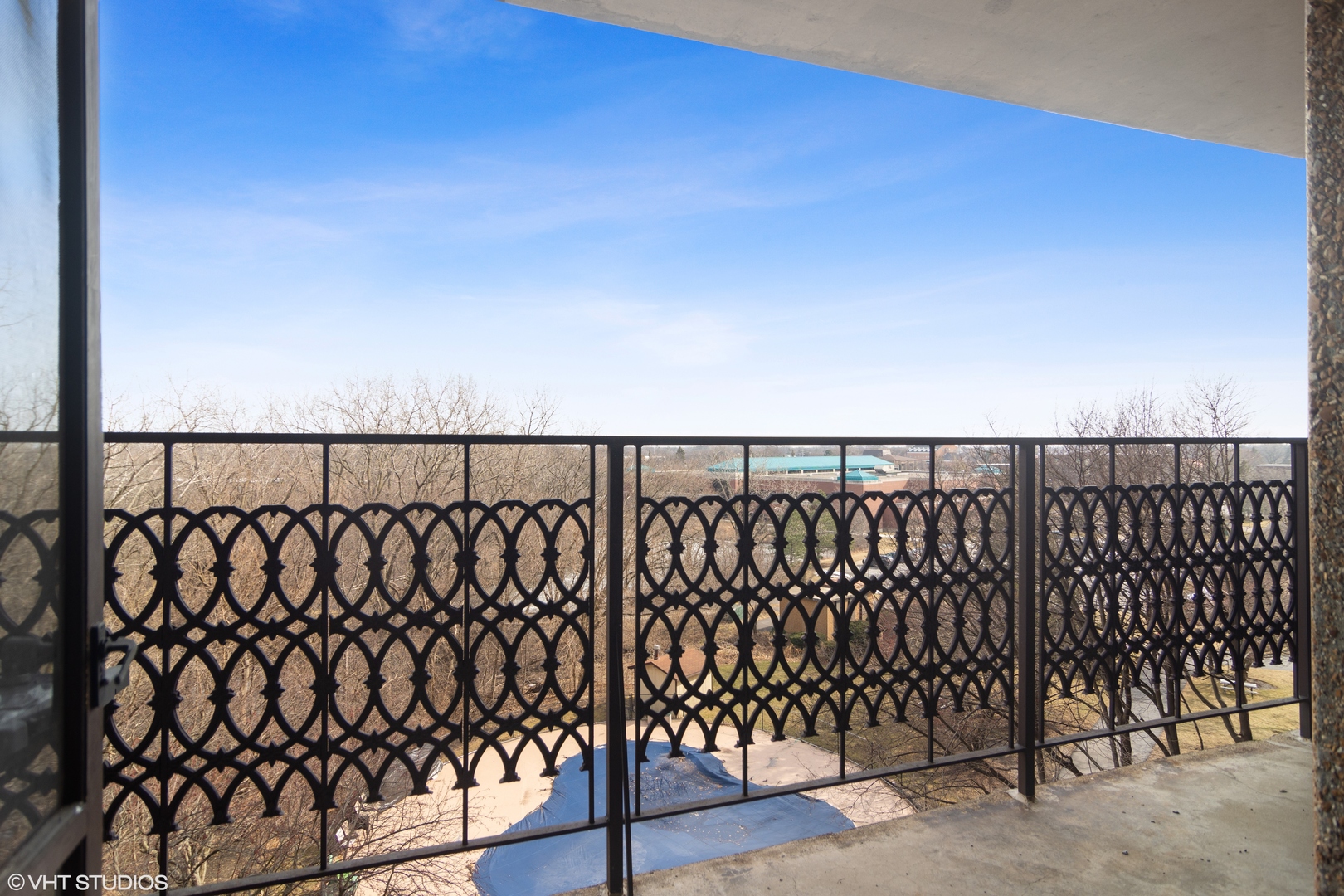1 Renaissance Place, Unit 509 Palatine, IL 60067 - Photo 14 of 21 a view of a black gate