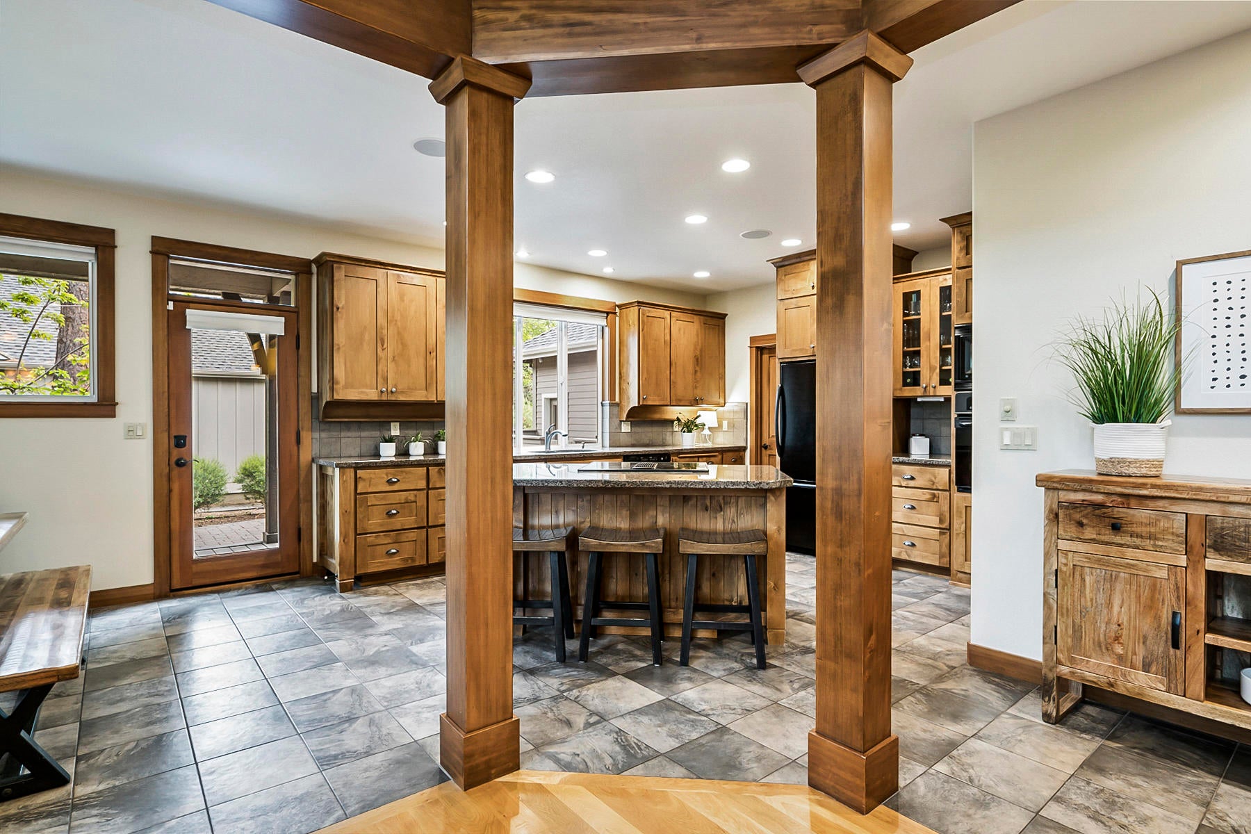 60819 Currant Way Bend, OR 97702 - Photo 13 of 44 The quality of the finishes throughout are supberb.