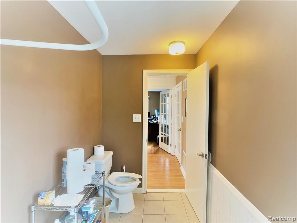 58953 Romeo Plank Road Ray, MI 48096 - Photo 11 of 27 58953 Romeo Plank (2).JPG