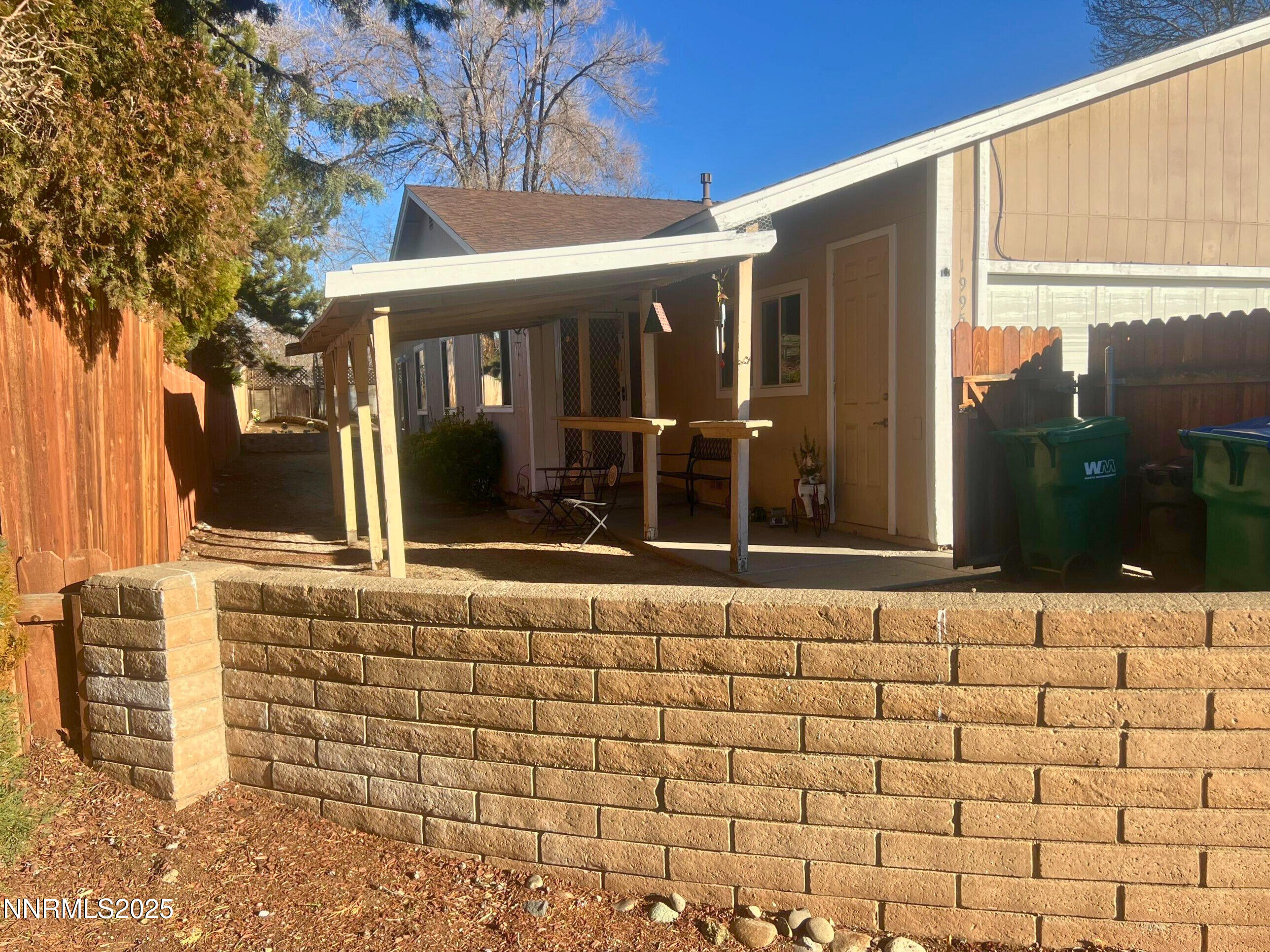 a view of entrance gate of the building