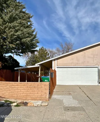 $1,895 | 1995 Trainer Way, Reno, NV 89512