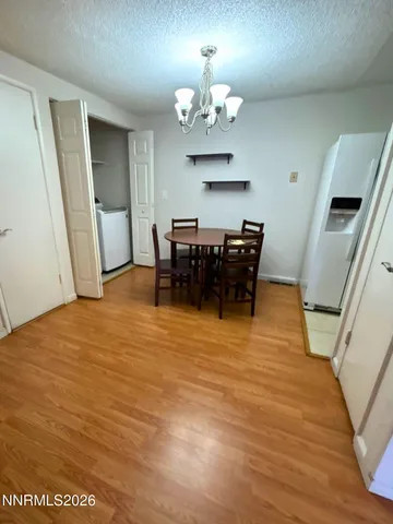 $1,895 | 1995 Trainer Way, Reno, NV 89512