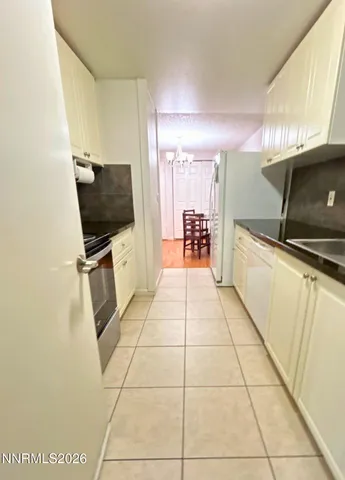 $1,895 | 1995 Trainer Way, Reno, NV 89512