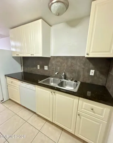 $1,895 | 1995 Trainer Way, Reno, NV 89512