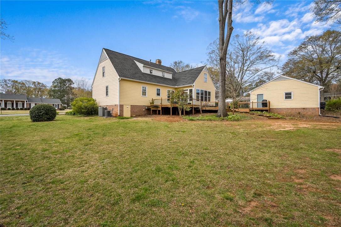 401 Berkshire Hill Anderson, SC 29621 - Photo 38 of 39 This spacious backyard features a multi-level deck, perfect for outdoor entertaining.