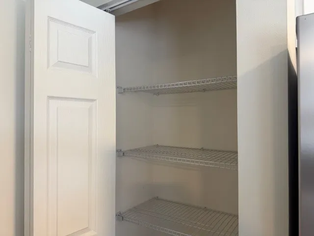 $249,000 | 588 Nantucket Way, Unit 2, Island Lake, IL 60042