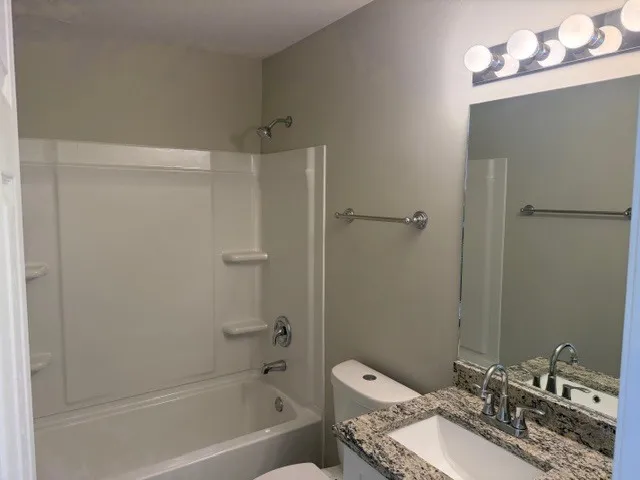 $249,000 | 588 Nantucket Way, Unit 2, Island Lake, IL 60042