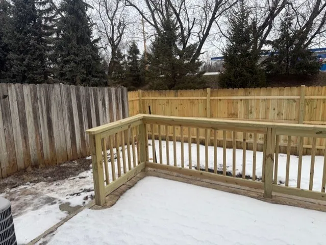 $249,000 | 588 Nantucket Way, Unit 2, Island Lake, IL 60042