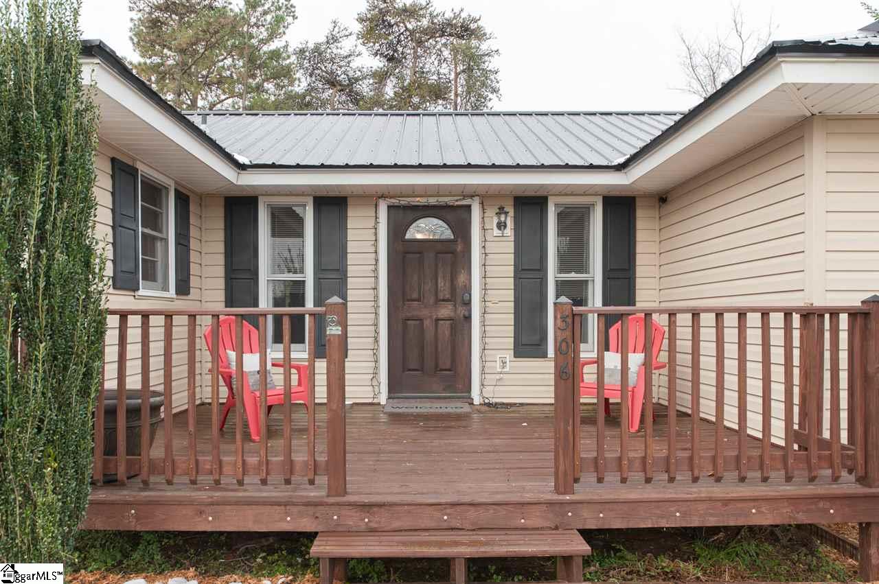 306 Westchester Road Easley, SC 29640 - Photo 3 of 20