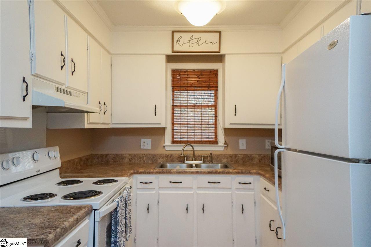 306 Westchester Road Easley, SC 29640 - Photo 8 of 20