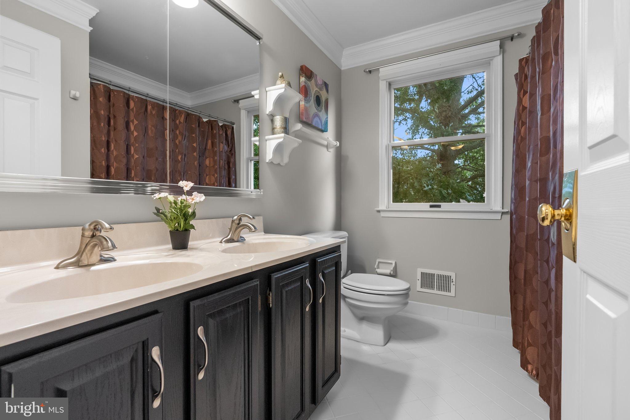 1420 Ridgewood Lane Newtown, PA 18940 - Photo 33 of 47 Hall bath