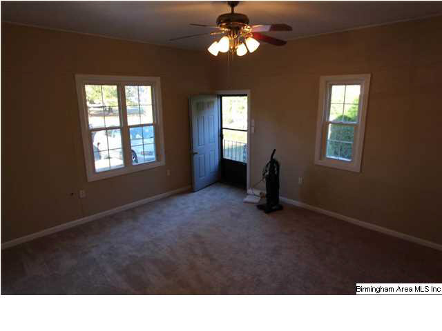 920 Carson Lane Jacksonville, AL 36265 - Photo 5 of 17