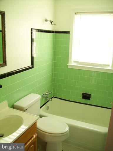 2164 Redthorn Road Middle River, MD 21220 - Photo 14 of 16 Bath