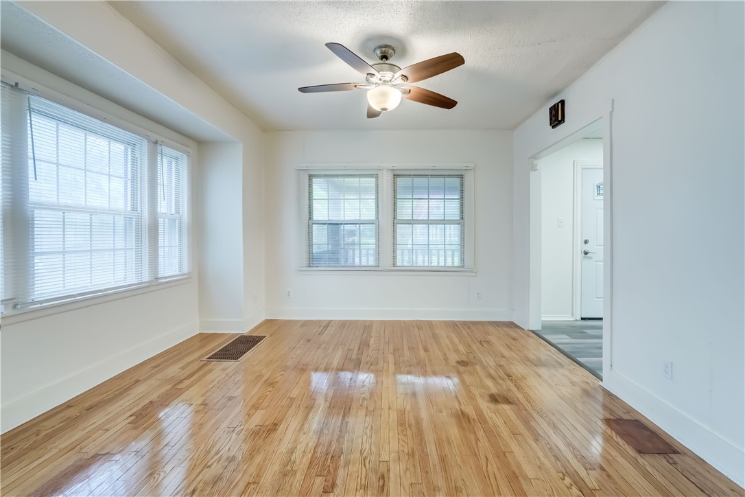 49 Depew Street Rochester, NY 14611 - Photo 8 of 35