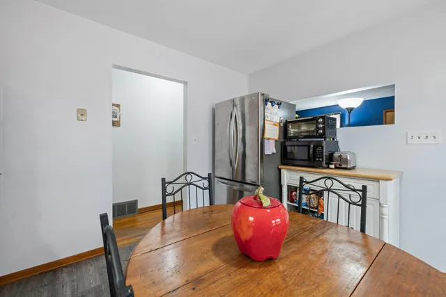 $279,900 | 2343 South 95th Street, West Allis, WI 53227