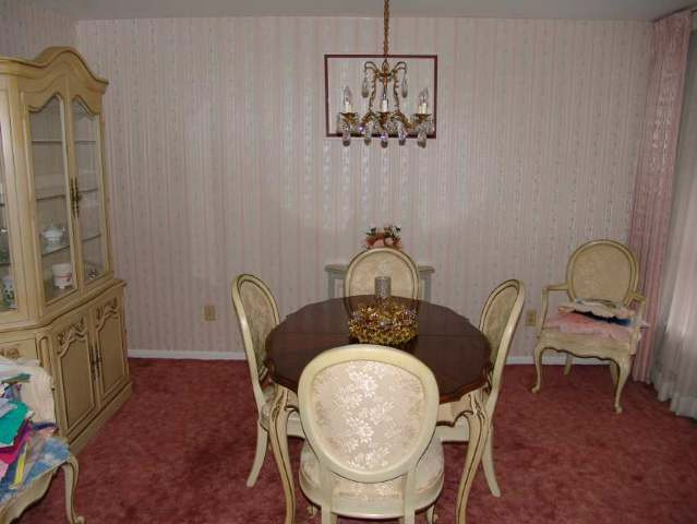 41 Russell Road Colonie, NY 12205 - Photo 3 of 5 Photo 3